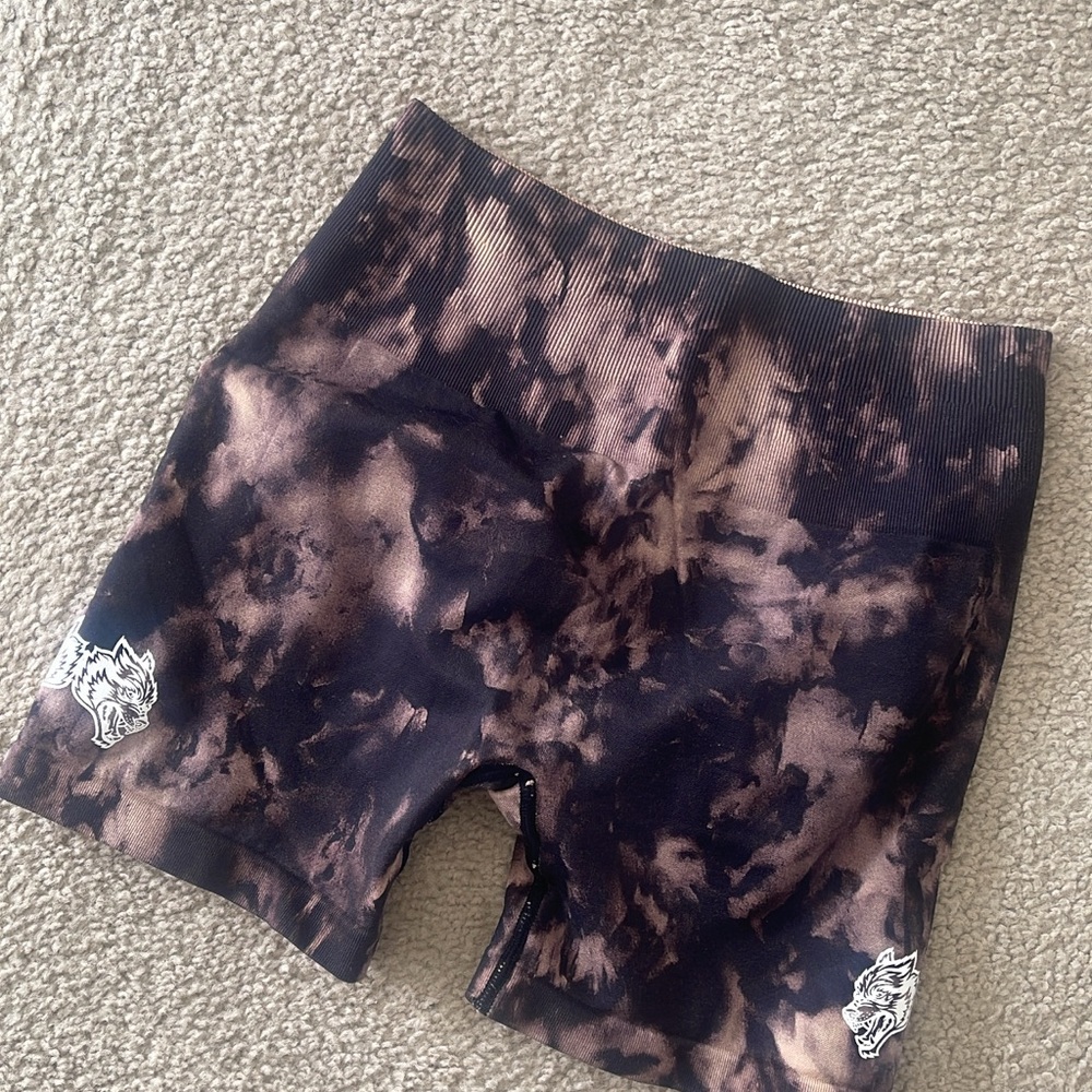 Black and Tan Tie-Dye Biker Shorts DARC SPORT